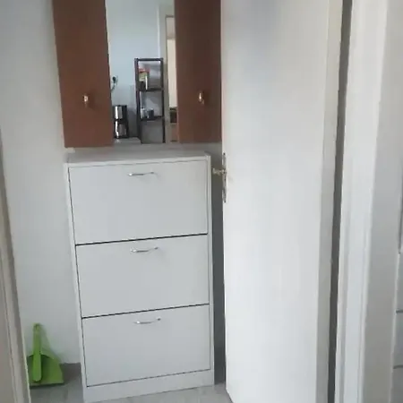 Apartment Ferienwohnung Mit Garten In Zentrum